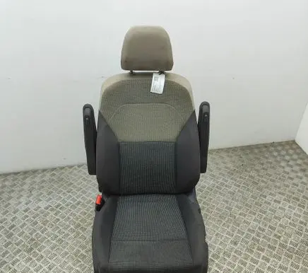 Volkswagen Multivan T7 Front driver seat 7T0881105A