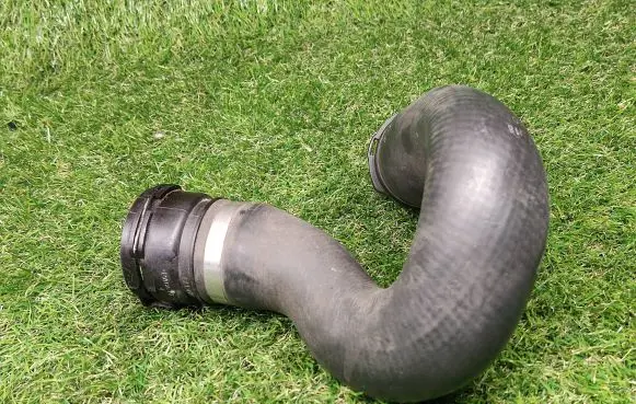 Audi A6 S6 C7 4G Engine coolant pipe/hose 4G0122101 V125323HU