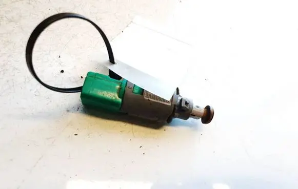 Renault Scenic II - Grand scenic II Brake pedal sensor switch 8200168240b 8200168240--b