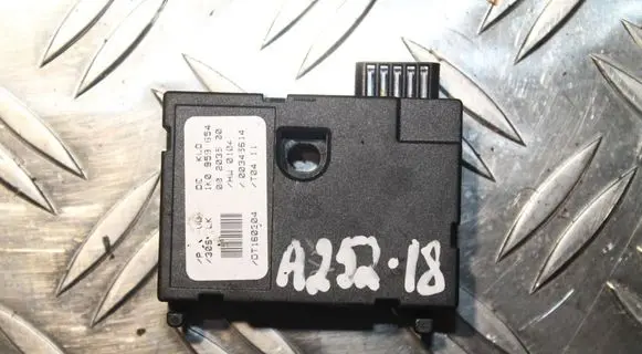 Volkswagen Touran II Other brake parts 1K0959654