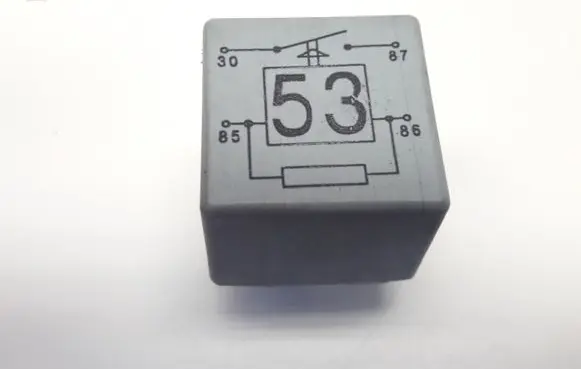 Volkswagen Golf IV Other relay 141951253B 20240072