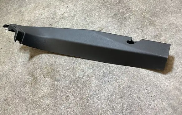 BMW i4 Centre console side trim rear 7487587 5149 24225110