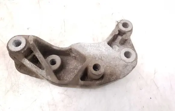 Opel Meriva A Gearbox mounting bracket 13193850 461117160