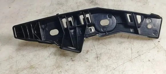 Volkswagen Tiguan Front bumper mounting bracket