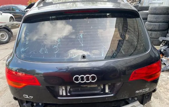 Audi Q7 4L Tailgate/trunk/boot lid