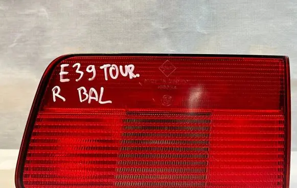 BMW 5 E39 Tailgate rear/tail lights 8361674