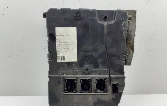 Renault Megane II Comfort/convenience module 8200305576 8200280944
