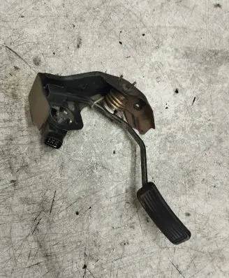 Toyota Corolla Verso AR10 Accelerator throttle pedal