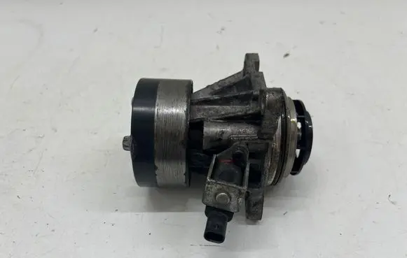 Land Rover Discovery 5 Water pump FW938509AA FW938501AC
