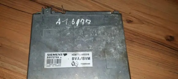 Renault Laguna I Engine control unit/module H0M7700860316 S101727104B