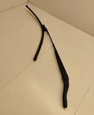 Peugeot 2008 II Front wiper blade arm 9822931680