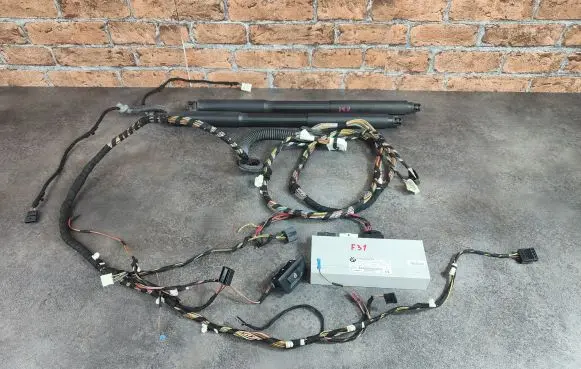 BMW 3 F30 F35 F31 Tailgate hydraulic set 7388490