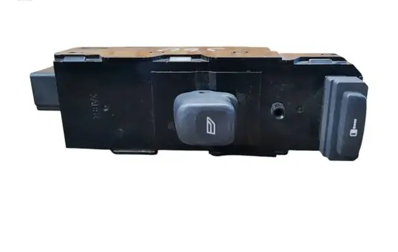 Volvo S60 Electric window control switch 8682950 01W49E MP49AB00032