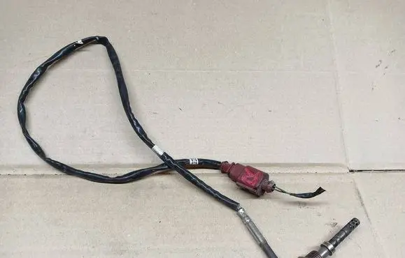Skoda Octavia Mk2 (1Z) Exhaust gas temperature sensor 03L906088AJ