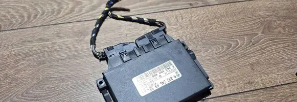 Mercedes-Benz E W211 Parking PDC control unit/module A2035454932