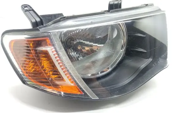 Mitsubishi L200 Headlight/headlamp