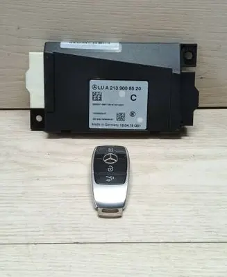 Mercedes-Benz E W213 Engine ECU kit and lock set A2139008520 1033822001