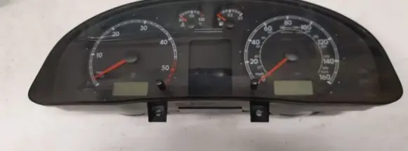 Volkswagen PASSAT B5.5 Speedometer (instrument cluster) 3B0920925A