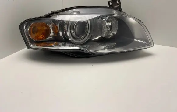 Audi A4 S4 B7 8E 8H Headlight/headlamp 8E0941004AM 0301219272 18021802