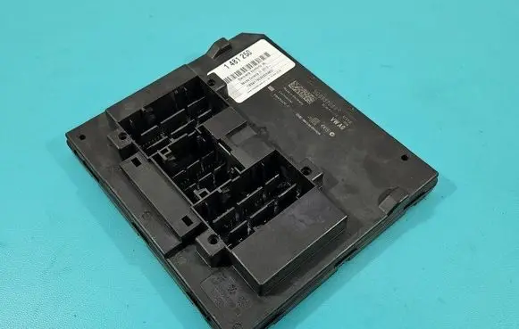Skoda Octavia Mk3 (5E) Central body control module 5Q0937084S IMPRK1481250