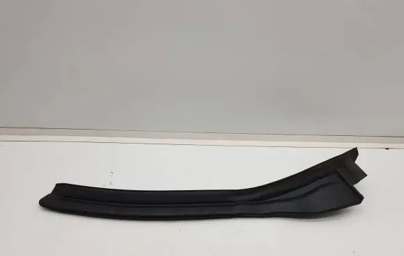 Jaguar I-Pace Rubber seal rear door J9D325384