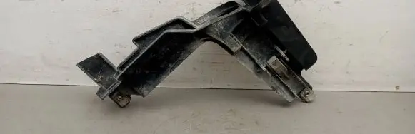 BMW 3 E46 Headlight/headlamp mounting bracket 58201