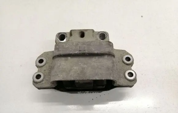 Skoda Octavia Mk2 (1Z) Gearbox mount 1K0199555