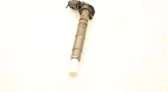Mercedes-Benz C W204 Fuel injector 0445116026