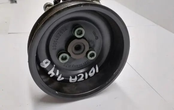 Skoda Octavia Mk1 (1U) Power steering pump 1J0422154E