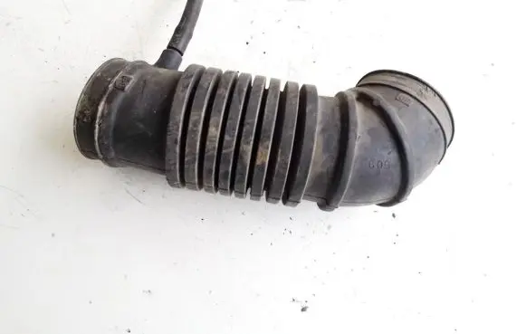 Mitsubishi Galant Air intake hose/pipe md193509