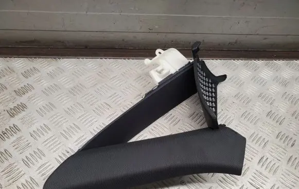 Audi A4 S4 B9 (C) pillar trim 8W5867288 8W5867288B
