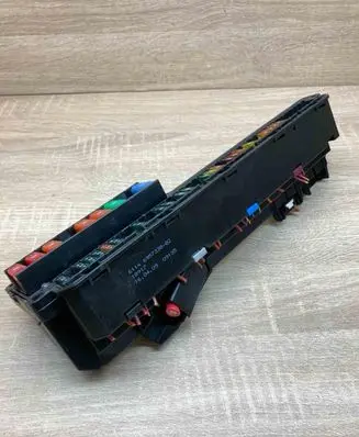 BMW 5 E60 E61 Fuse module 6957330 18917