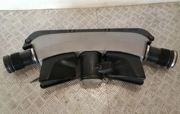BMW 7 E65 E66 Intercooler hose/pipe 11667611337
