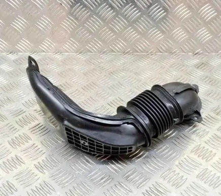 Renault Captur II Air intake duct part 115543 165554991R