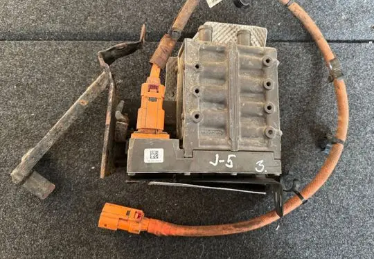 Volkswagen Golf VII Electric engine pre-heating system (optional) 12E963231F 710300380700 15T113T012
