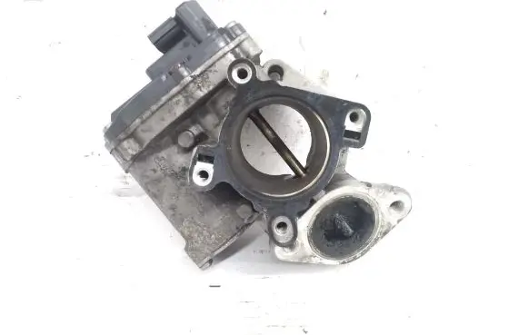 Opel Vivaro EGR valve 8200796674C H8200987088