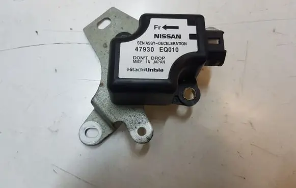 Nissan X-Trail T30 ESP acceleration yaw rate sensor 47930EQ010