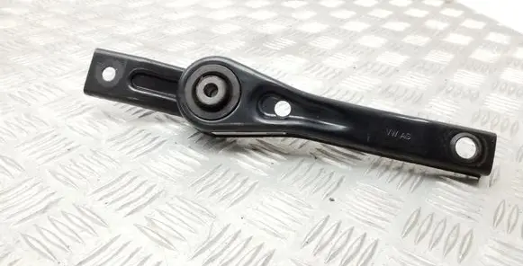 Volkswagen PASSAT B8 Engine mount bracket 5Q0199855AC