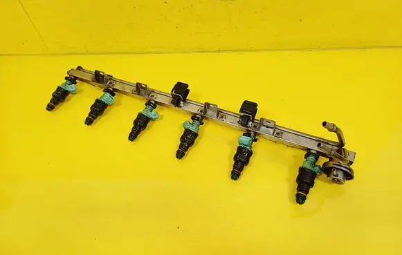 BMW 5 E39 Fuel main line pipe 0280150415
