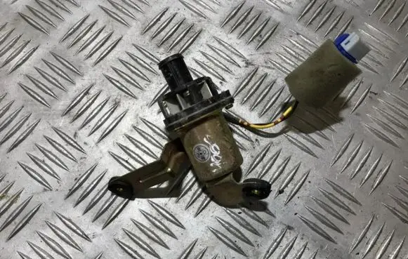Nissan Navara D22 Engine control unit/module fan 