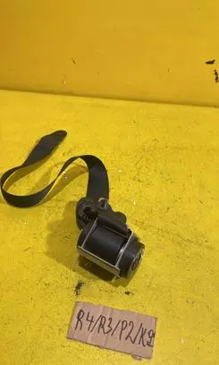 Mini One - Cooper Coupe R56 Seat belt trim 