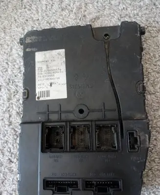 Renault Megane II Comfort/convenience module 8200305576