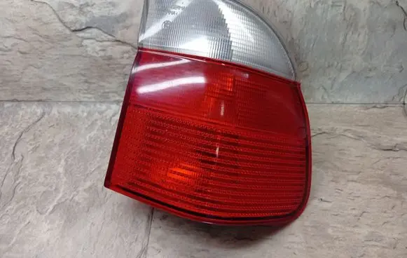 BMW 5 E39 Rear/tail lights 2496322 2496340