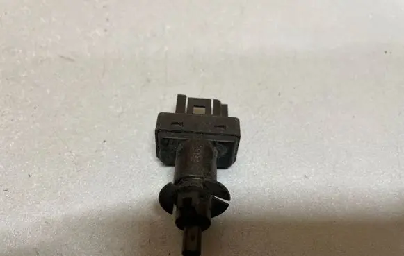 Mercedes-Benz C W202 Brake pedal sensor switch 0045452114