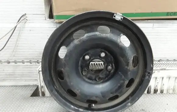 Volkswagen Golf IV R14 steel rim 1J0601027N