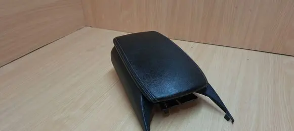 Citroen DS5 Armrest 16070371XX 9688221877 1609523580