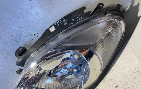 Citroen Xsara Picasso Headlight/headlamp 20A034B TD4096