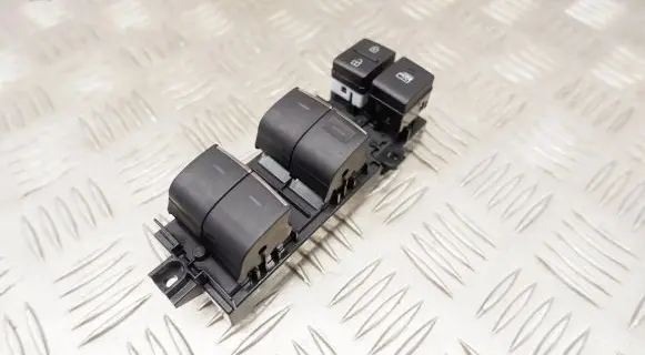 Toyota Highlander XU70 Electric window control switch 840400E140
