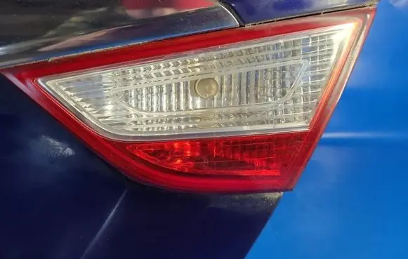 Hyundai Sonata Boot/trunk interior light 924143S020