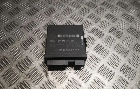 Mercedes-Benz E W211 Tailgate/trunk control unit/module 2118701685 A2118701685